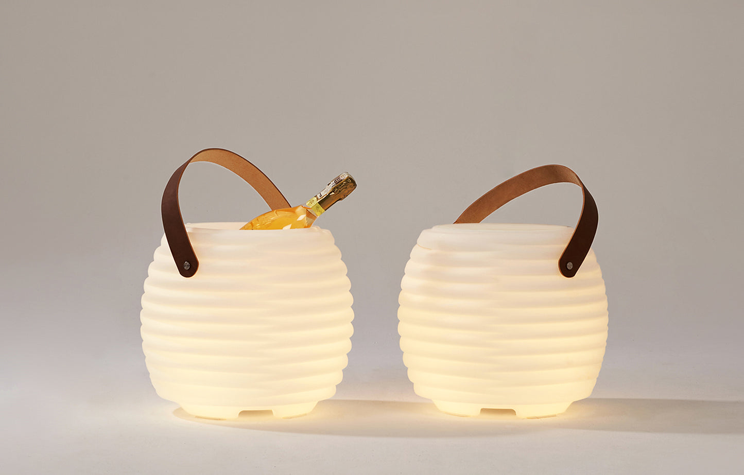 2 x L4 Light, Wine Cooler, Bluetooth Speaker